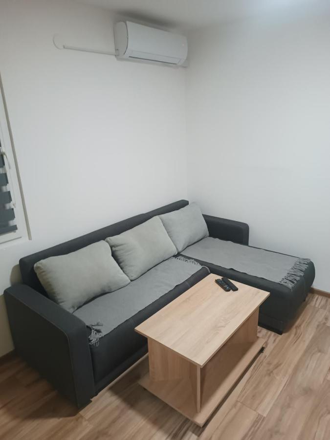 Stan Na Dan Im Užice Exterior foto