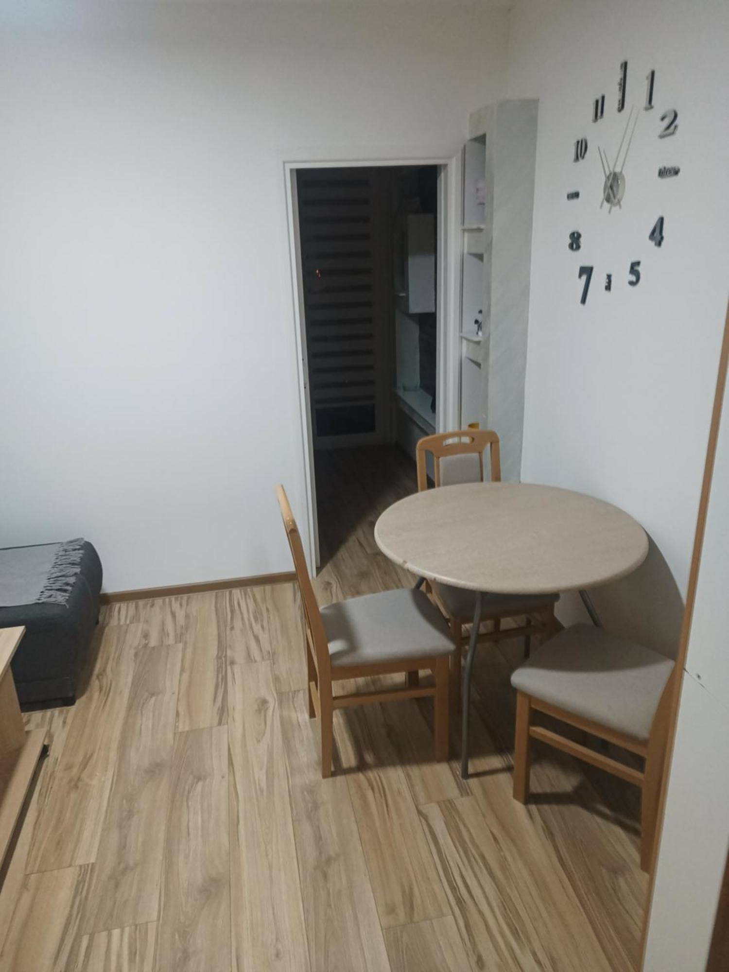 Stan Na Dan Im Užice Quarto foto